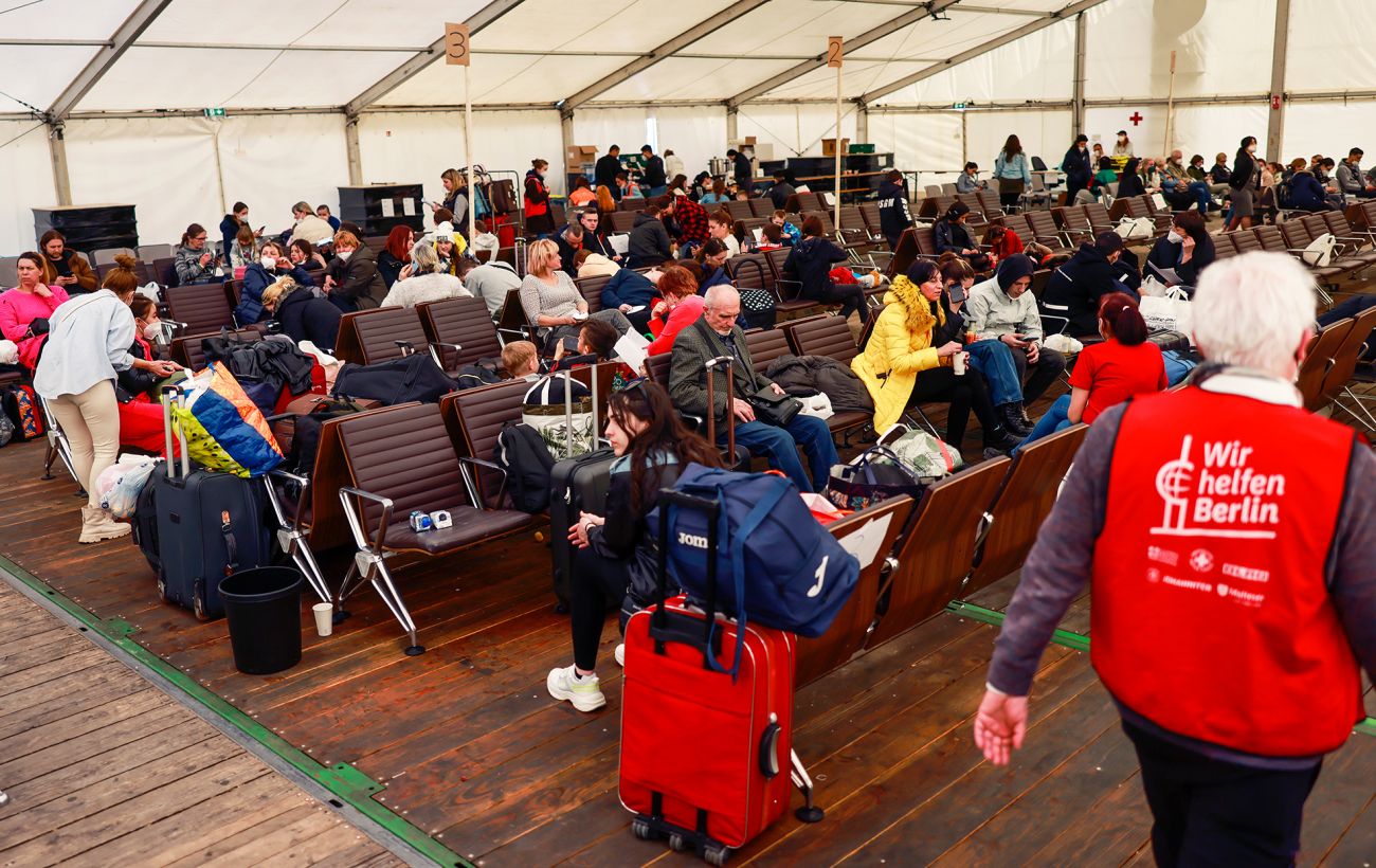 У Берліні завершують роботу найбільшого притулку для біженців з України