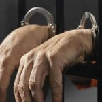 Шахрай з-за ґрат в Одеській колонії ошукав чотирьох людей, продаючи фейкові пральні машинки