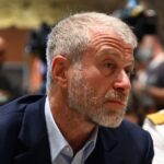 Абрамович готовий передати Україні лише частину коштів від продажу Челсі
