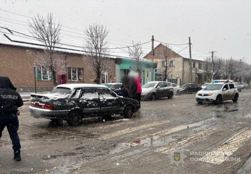 Одещина: молодий водій ВАЗу наїхав на жінку на пішохідному переході