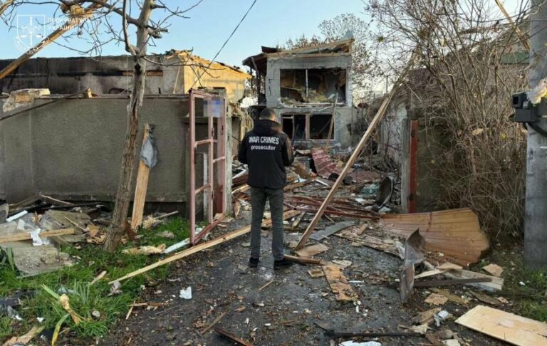 Одеська прокуратура проводить розслідування воєнного злочину, пов’язаного з атаками дронів на цивільних осіб
