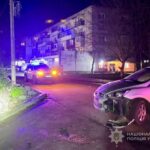 В Одеській області легковий автомобіль наїхав на 19-річного мотоцикліста: юнака доправили до лікарні, – ФОТО