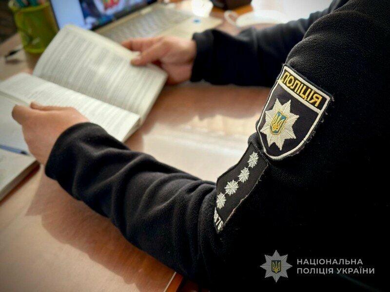 В Одесі поштарка заволоділа пенсією літньої пари під час їхньої відсутності за кордоном