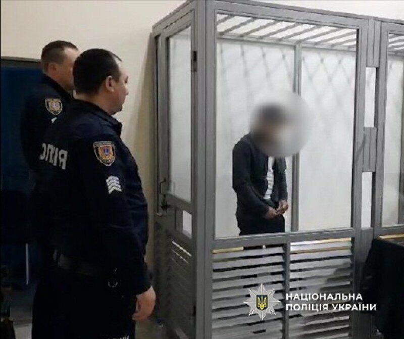 Підліток, що перебував у стані алкогольного сп’яніння, вбив матір і семирічну сестру: мешканцю Одещини винесли вирок