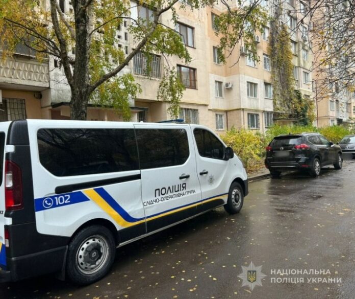 У Одесі малюк випав з вікна висотного будинку