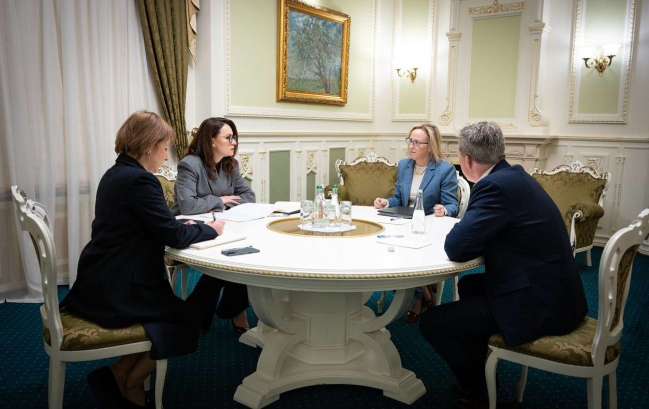 Свириденко провела зустріч з міністром Сухопутних військ США 20 листопада