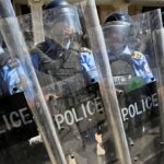 Протести в Сербії 2 листопада: поліція в Белграді реагує на заворушення