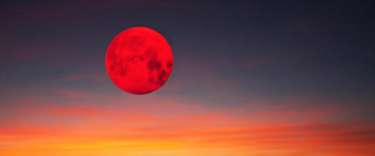 Сьогодні жителі Одеси зможуть спостерігати Бобровий супермісяць: коли і що це означає