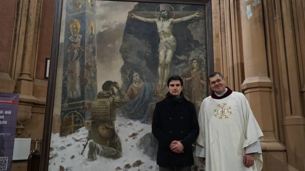 Символ віри та сили: картину талановитого художника з Білгорода-Дністровського вручать Папі Римському