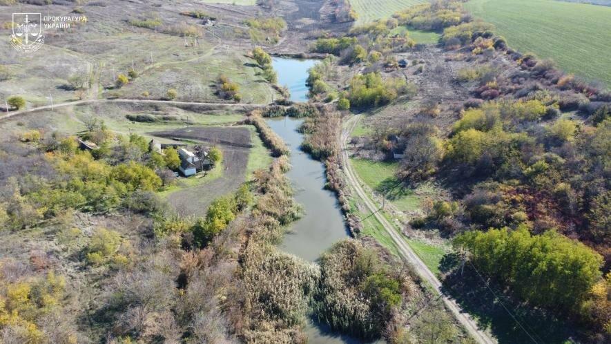 На півночі Одещини громада “повернула” землі зі ставками у фермерів