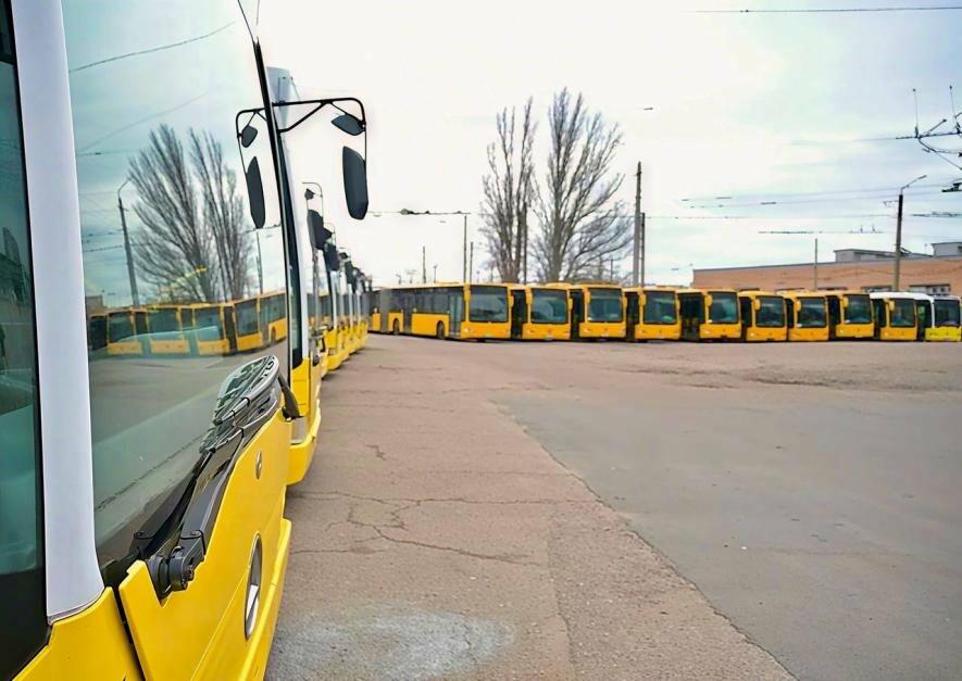 Гуманітарні автобуси з Регенсбурга та Стамбула нарешті розпочнуть рух в Одесі після року простою