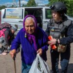 Евакуація з прифронтових зон України: які темпи її проведення