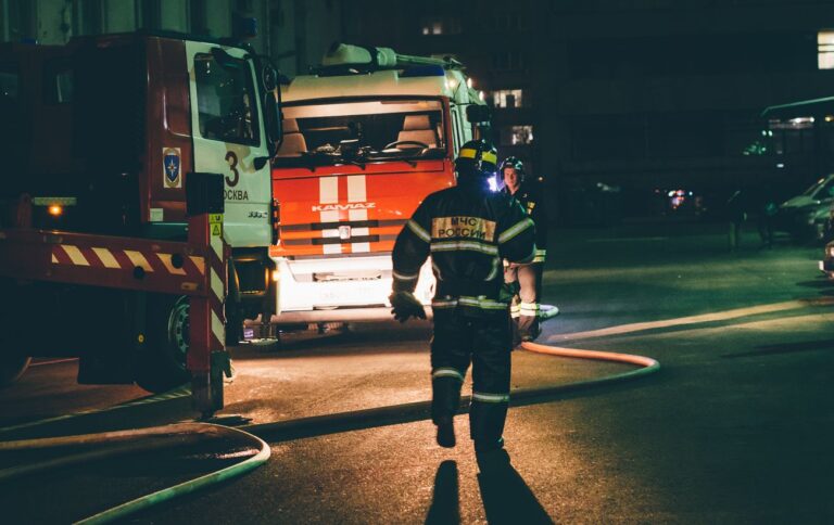 Старобешівська ТЕС палає на окупованому Донбасі: регіон страждає від відсутності стабільного електропостачання