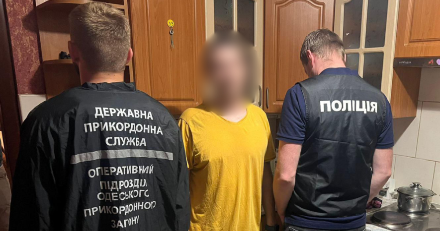 В Одещині постане перед судом 40-річний “підприємець” за перевезення чоловіків і торгівлю наркотиками