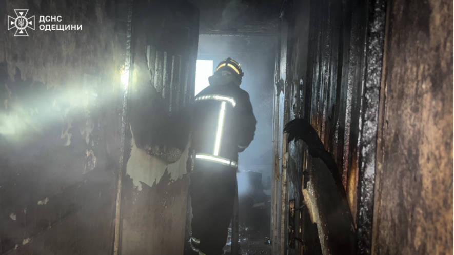 В Одеському регіоні трагічна пожежа: рятувальники виявили тіло в згорілому будинку