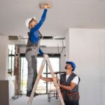 Зростання зарплат в Україні восени 2025 року: будівництво лідирує за доходами