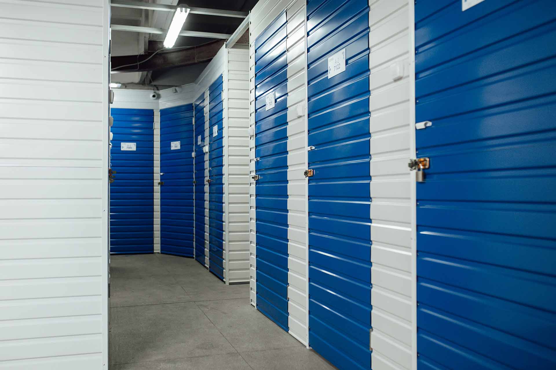 Як організувати зберігання товарів для сезонного бізнесу: практичні поради