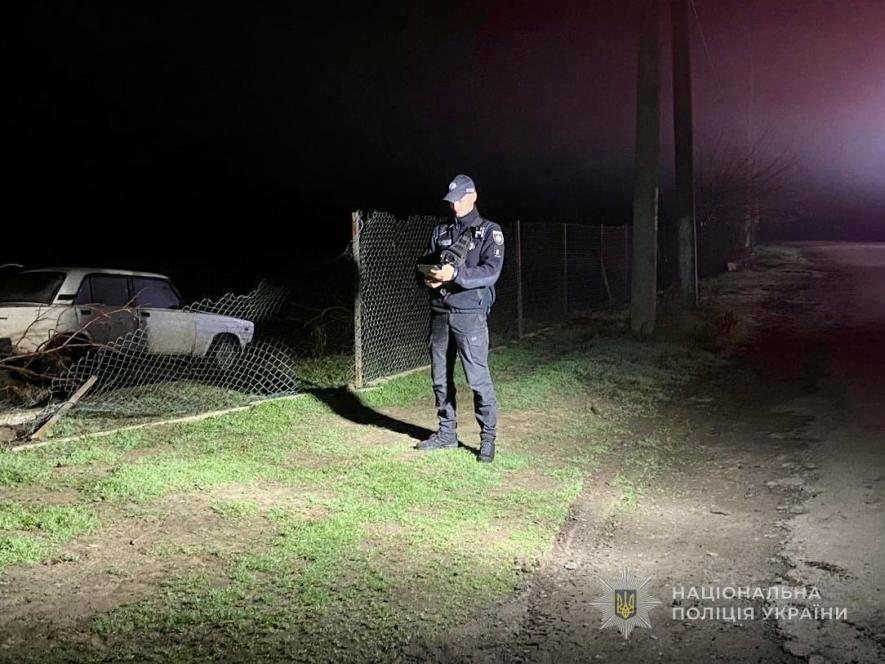 П’яний водій ВАЗ у вісім разів перевищив норму алкоголю і на Одещині збив двох дівчат, втікши через паркан