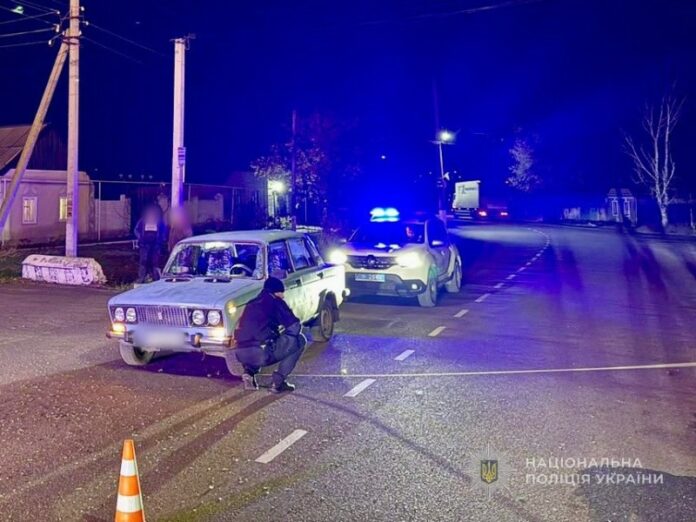 В Одеській області автомобіль наїхав на пішохода