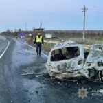 Аварія з трьома жертвами: Mazda зіткнулася з вантажівкою, спалахнувши у вогні – деталі та фото