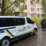 У Одесі п’ятирічна дівчинка зірвалася з шостого поверху: вона в лікарні