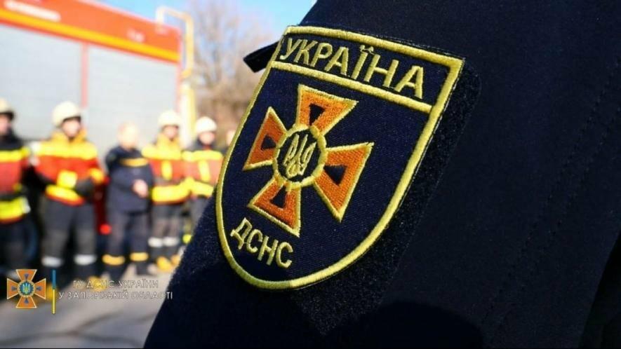 На Одещині рятувальники вирізали чоловіка з понівеченого авто після ДТП