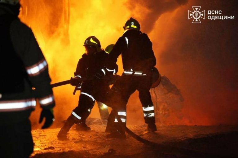Після нічної атаки 19 грудня — фото з Одеси