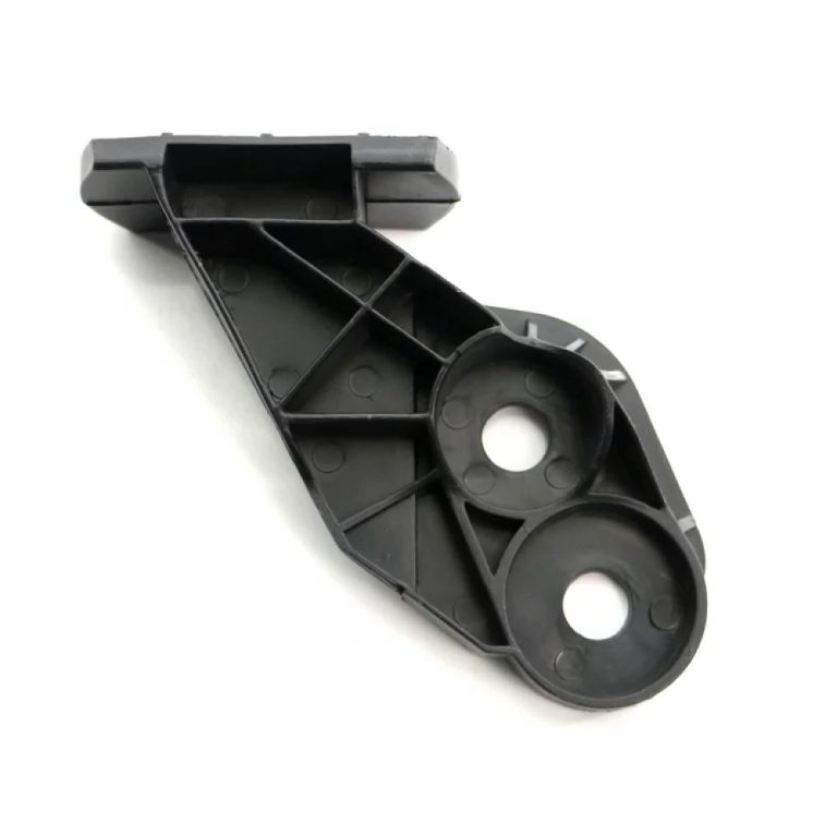 Кронштейны крепления бампера: мелочь, которая влияет на геометрию кузова