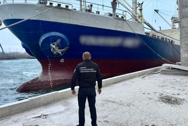 Правоохоронці Одещини припинили спробу агротрейдера незаконно вивезти понад 7 тис. тонн сої