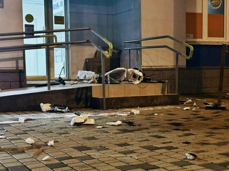 Удар по Одесі: пошкоджено житлові будинки та цивільну інфраструктуру — ФОТО