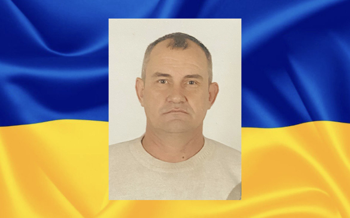 Старокозацька громада прощається з героєм Юрієм Іванченком