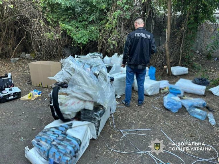 В Одесі розкрили злочинну схему крадіжок зі складів за участю охоронця — ФОТО