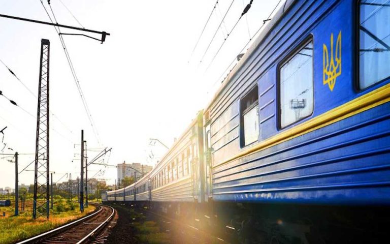 Укрзалізниця оновила графік приміських поїздів в Одеській області — повний перелік рейсів