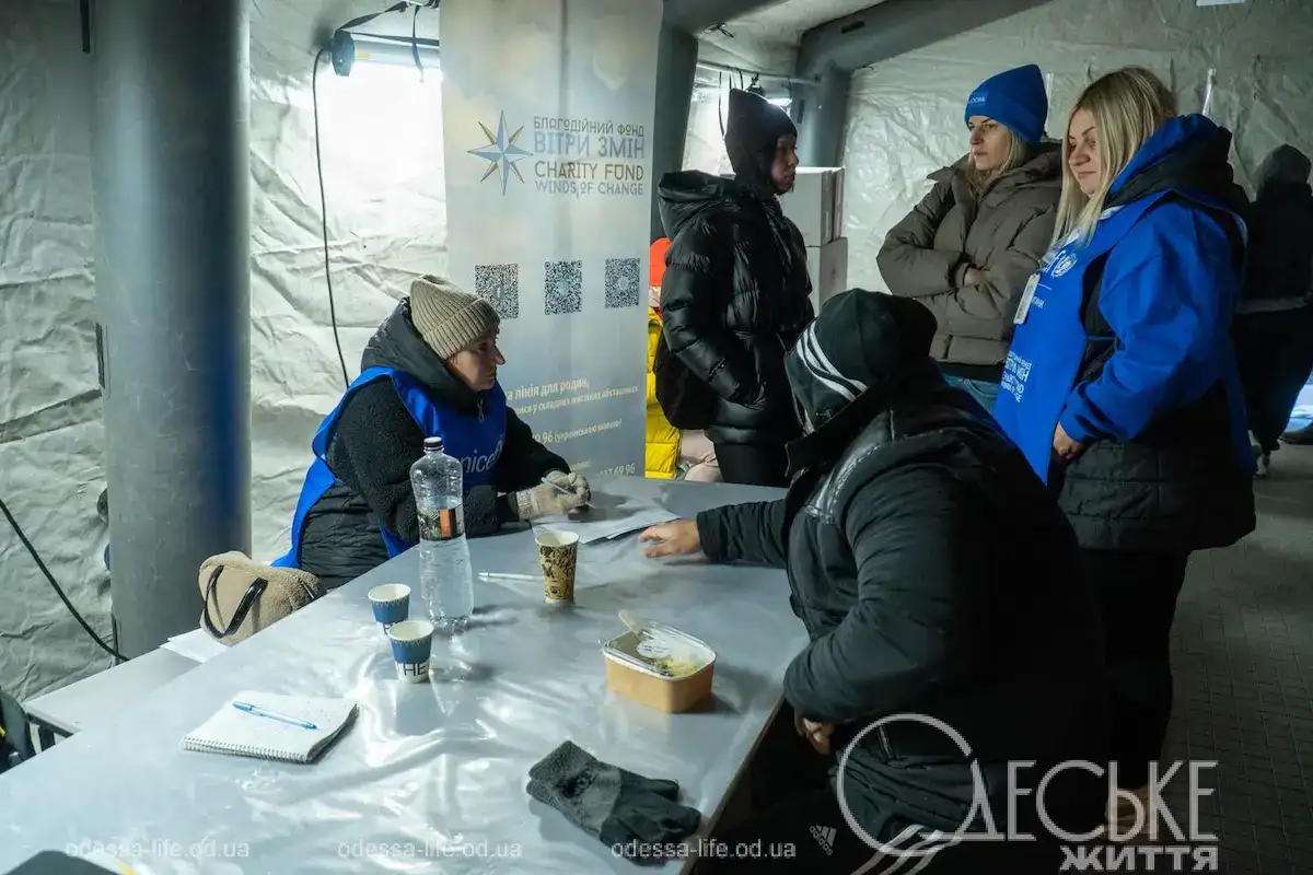 Після обстрілу в центрі Одеси: де і як отримати допомогу