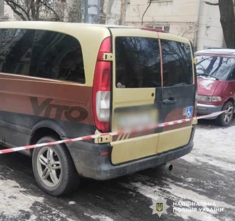 В Одесі від наїзду мікроавтобуса загинула пенсіонерка