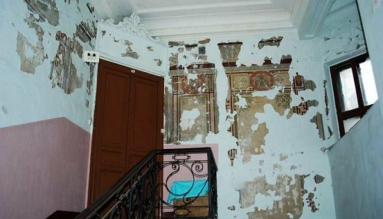 Під час ремонту в Одесі заштукатурили 100‑річну фреску в будинку‑памʼятці