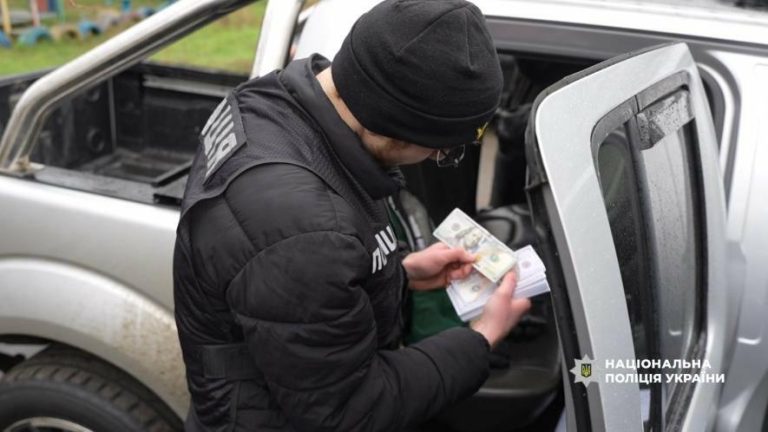 На Одещині затримали ділка з Київщини за продаж гуманітарних авто — ФОТО