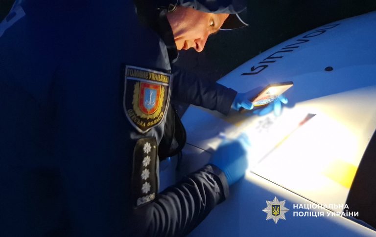 Молодий чоловік із Білгород‑Дністровського району вирощував і збував канабіс — йому загрожує до восьми років ув’язнення