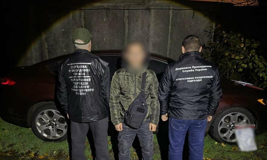 На Одещині чоловіків нелегально вивозили за кордон, видаючи їх за працівників Укрзалізниці