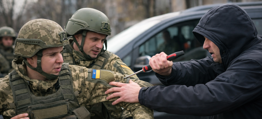 На Одещині зловмисник атакував військових ТЦК зі викруткою