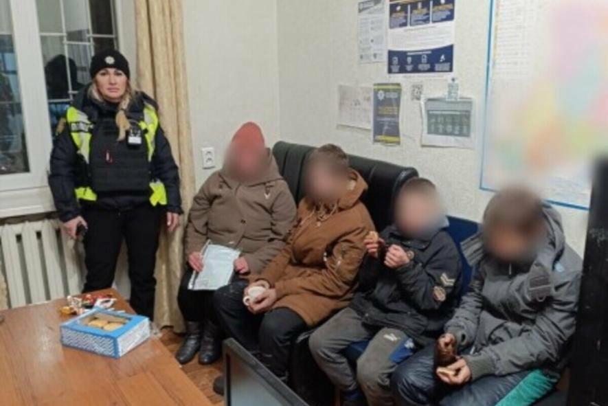 На Одещині у сутінках відшукали двох братів, що вирушили за хмизом