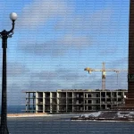 На Ланжероні в Одесі незаконно добудовують скандальну висотку (фото)