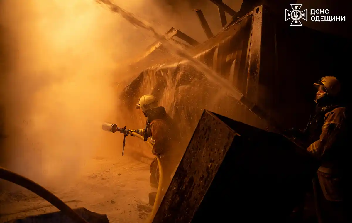 Новорічна ніч у полум’ї — Одесу вдарили кількома хвилями атак