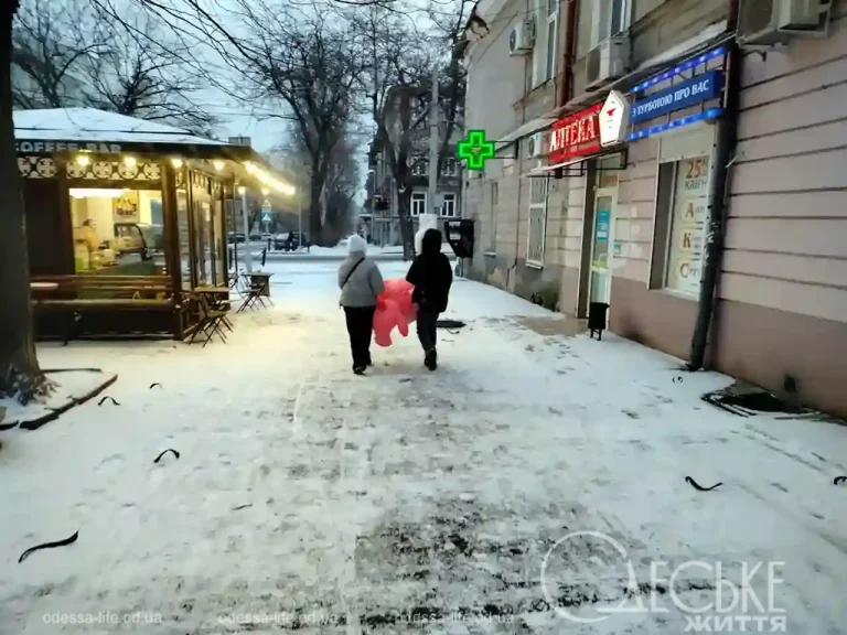 Одесу та область накриє снігопад: погода на 15 січня