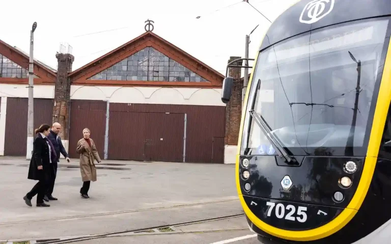 У Одесі електротранспорт не курсує вже місяць — що сталося з персоналом і технікою
