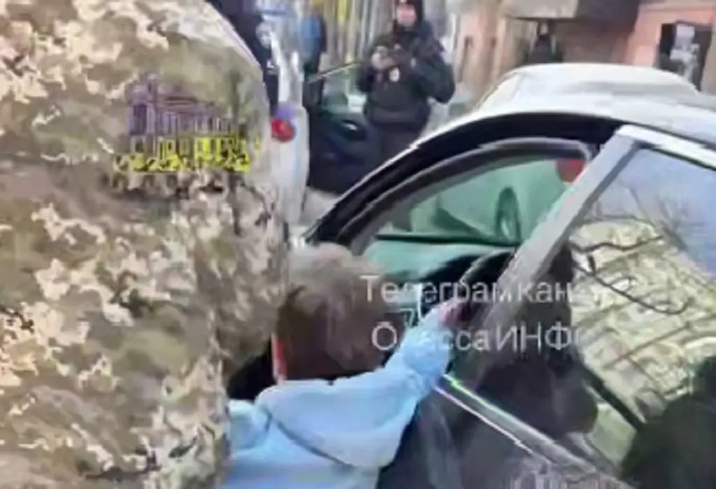 У ТЦК Одеси розпочали службову перевірку після резонансного відео з центру міста