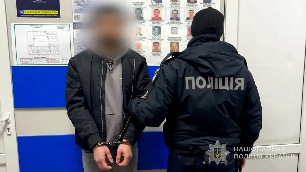 У центрі Одеси під час стрілянини викрали 19-річну дівчину — подробиці (відео)