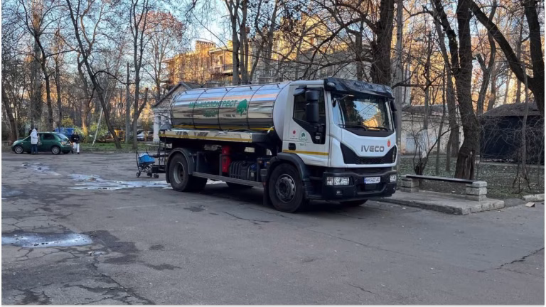 Одеса без водопостачання — де розташовуватимуться водовози та як працюватимуть бювети