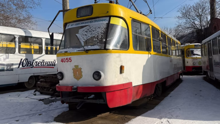 Електротранспорт в Одесі зупинився — коли відновлять рух