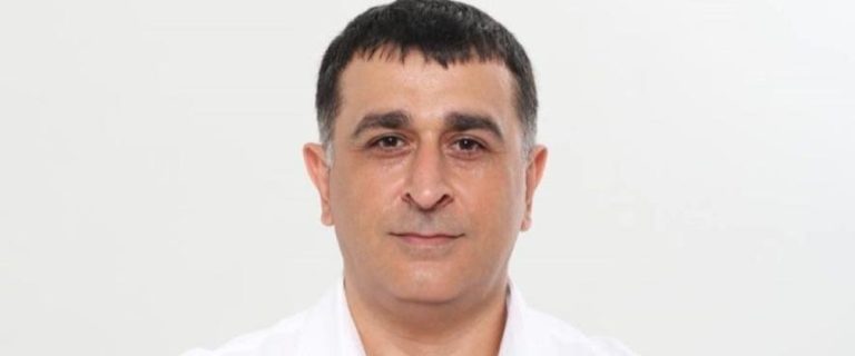 Посадовець Одеської райради задекларував $100 тисяч — долари, квартири та авто